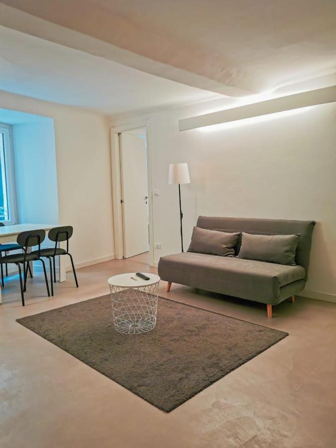 De Ville Guest House Генуя Экстерьер фото