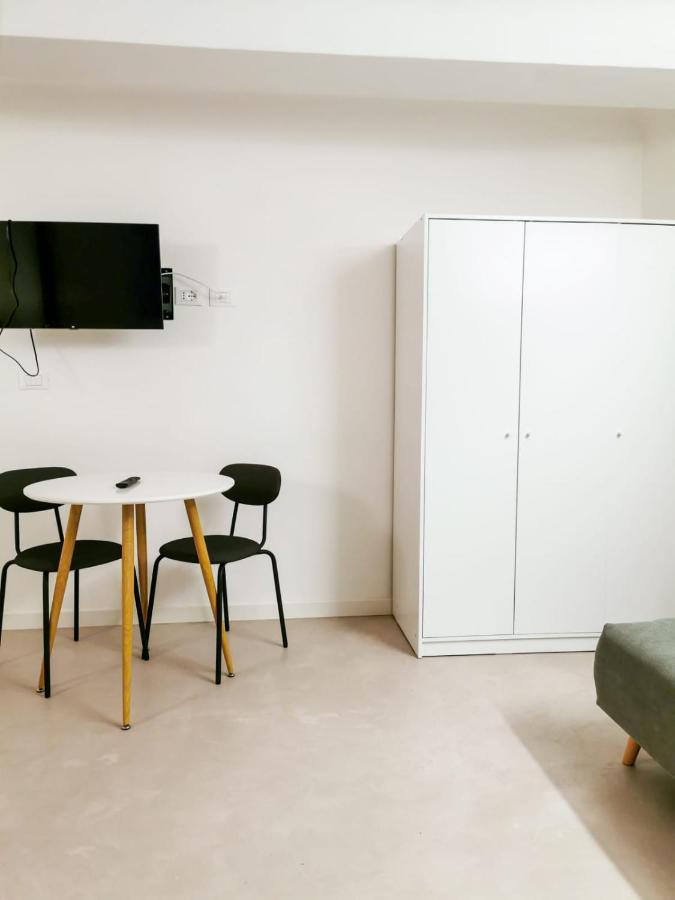 De Ville Guest House Генуя Экстерьер фото